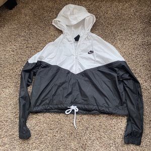 Nike Cropped Windbreaker